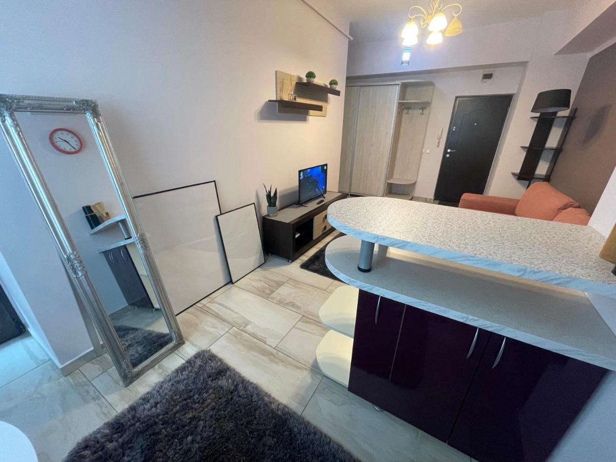 Le Lupin / Center Apartment Iasi Exterior photo